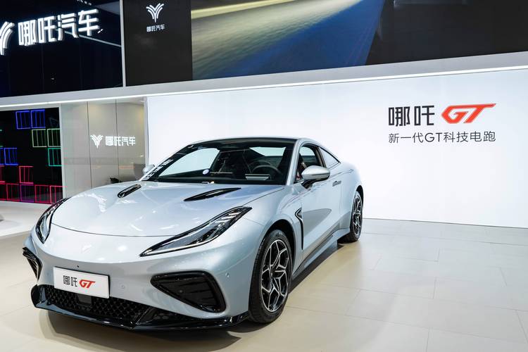 广州番禺区乐畅航企业管理咨询哪吒汽车在智能汽车领域的表现，领途汽车在新能源汽车市场中的影响力